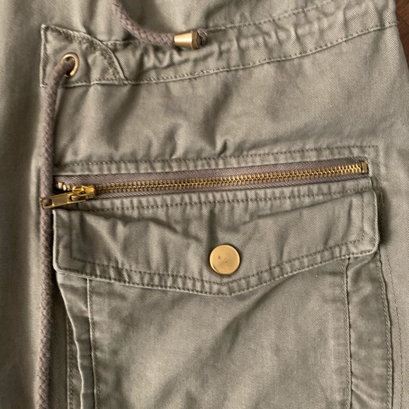 Green Utility Jacket 💚 - Picture 4 of 6